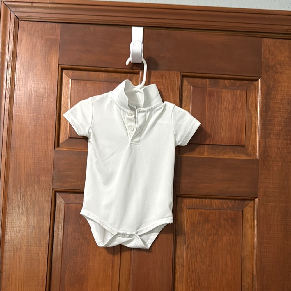 Edgehill Collection Cream Baby Bodysuit